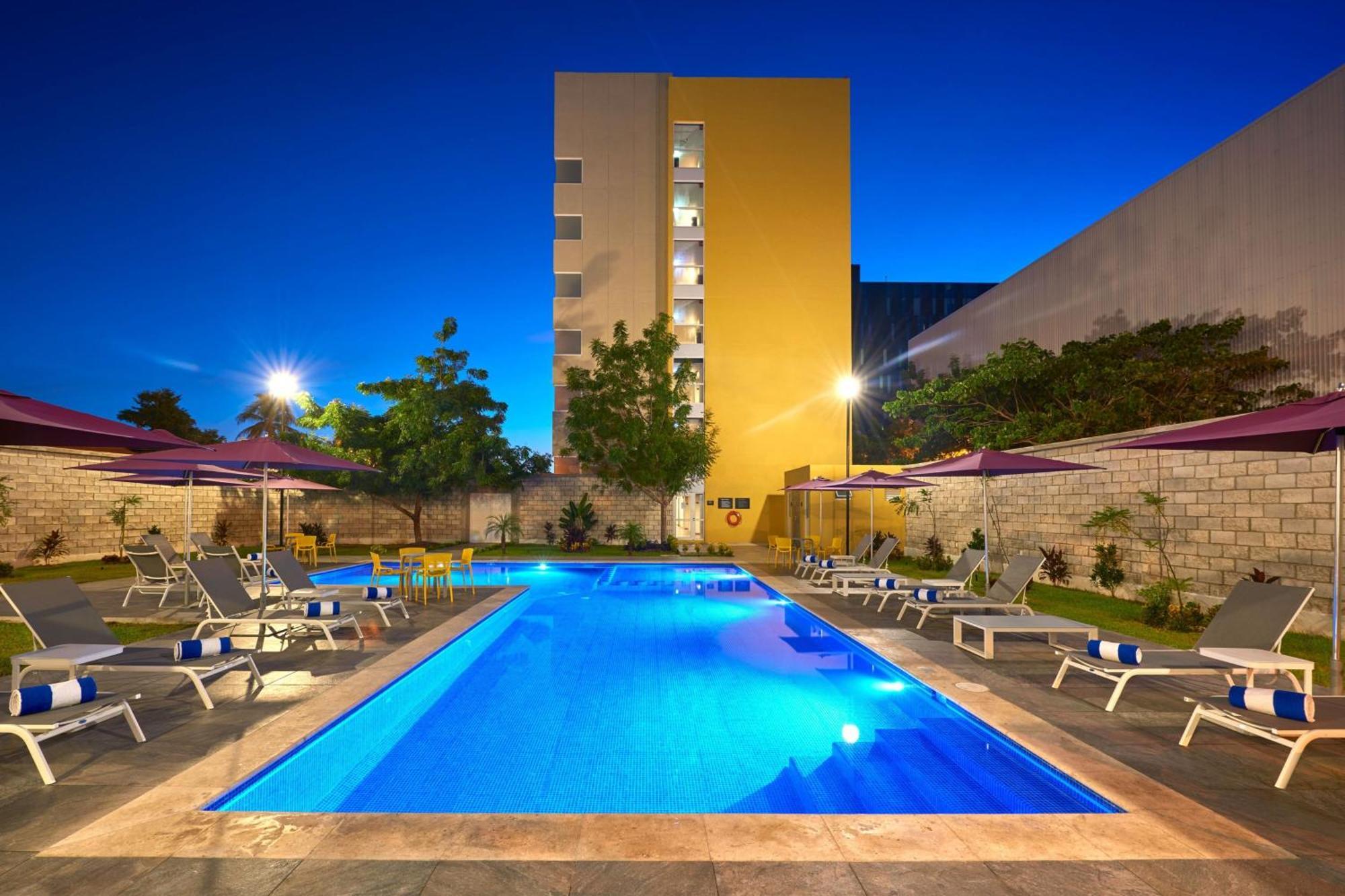 City Express By Marriott מרידה מראה חיצוני תמונה