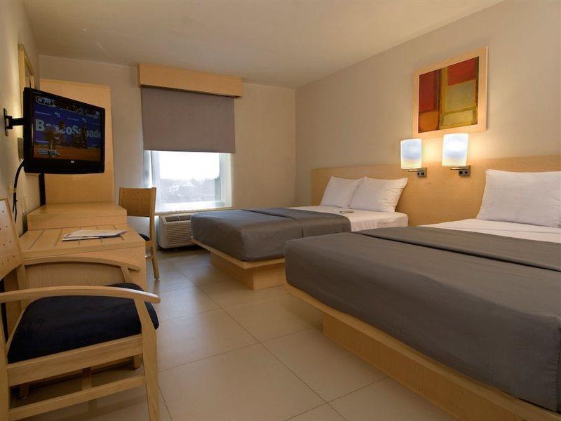 City Express By Marriott מרידה מראה חיצוני תמונה
