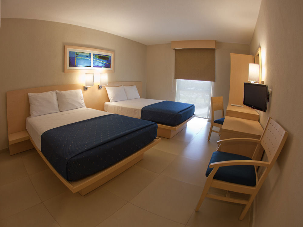 City Express By Marriott מרידה מראה חיצוני תמונה